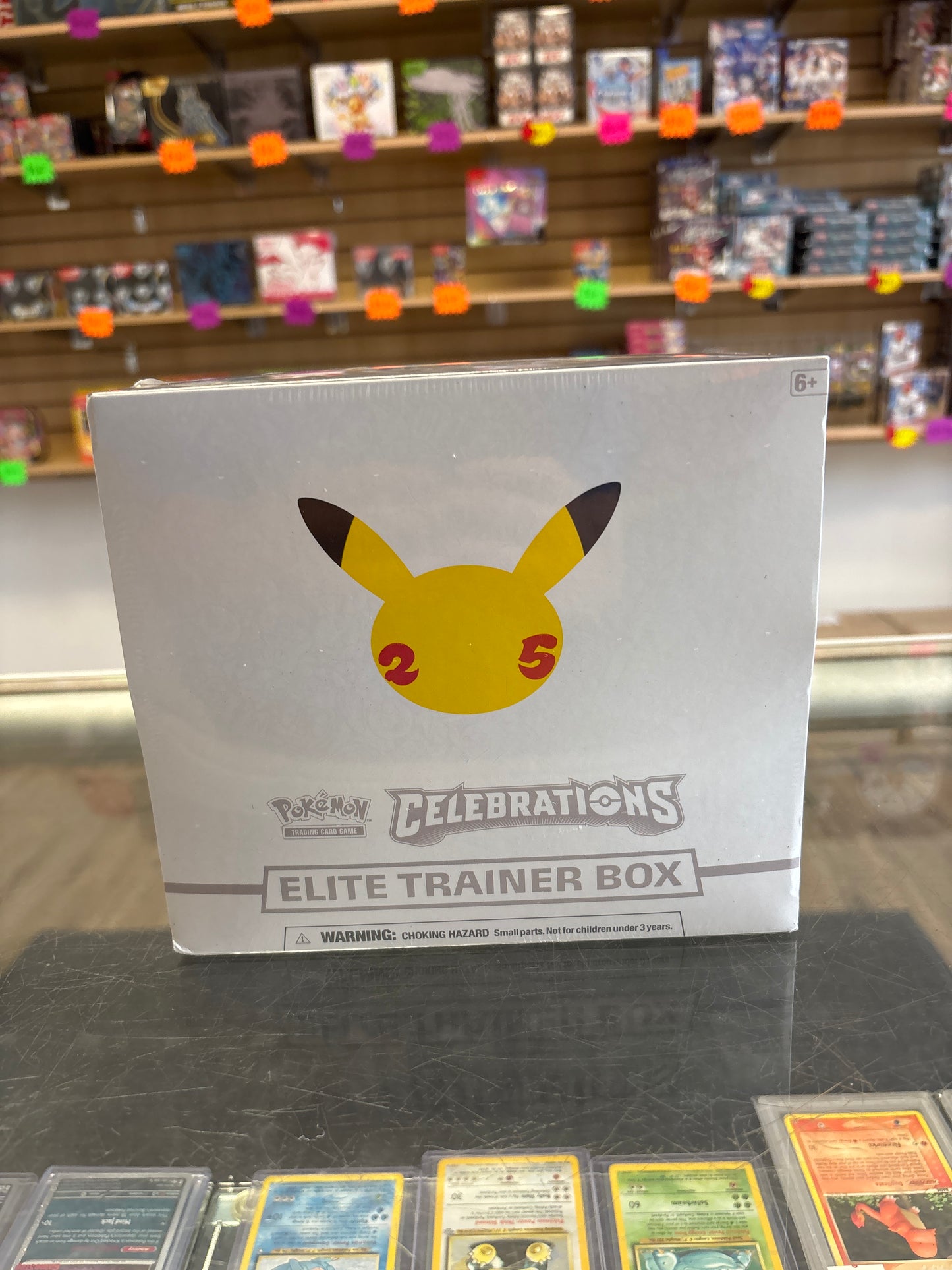 Pokemon Celebrations Elite Trainer Box